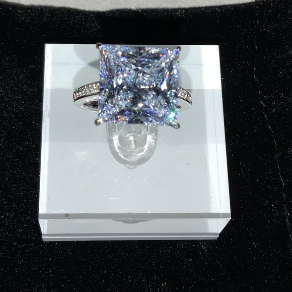 9.52ct Princess Cut Ring - Picture 7 of 17